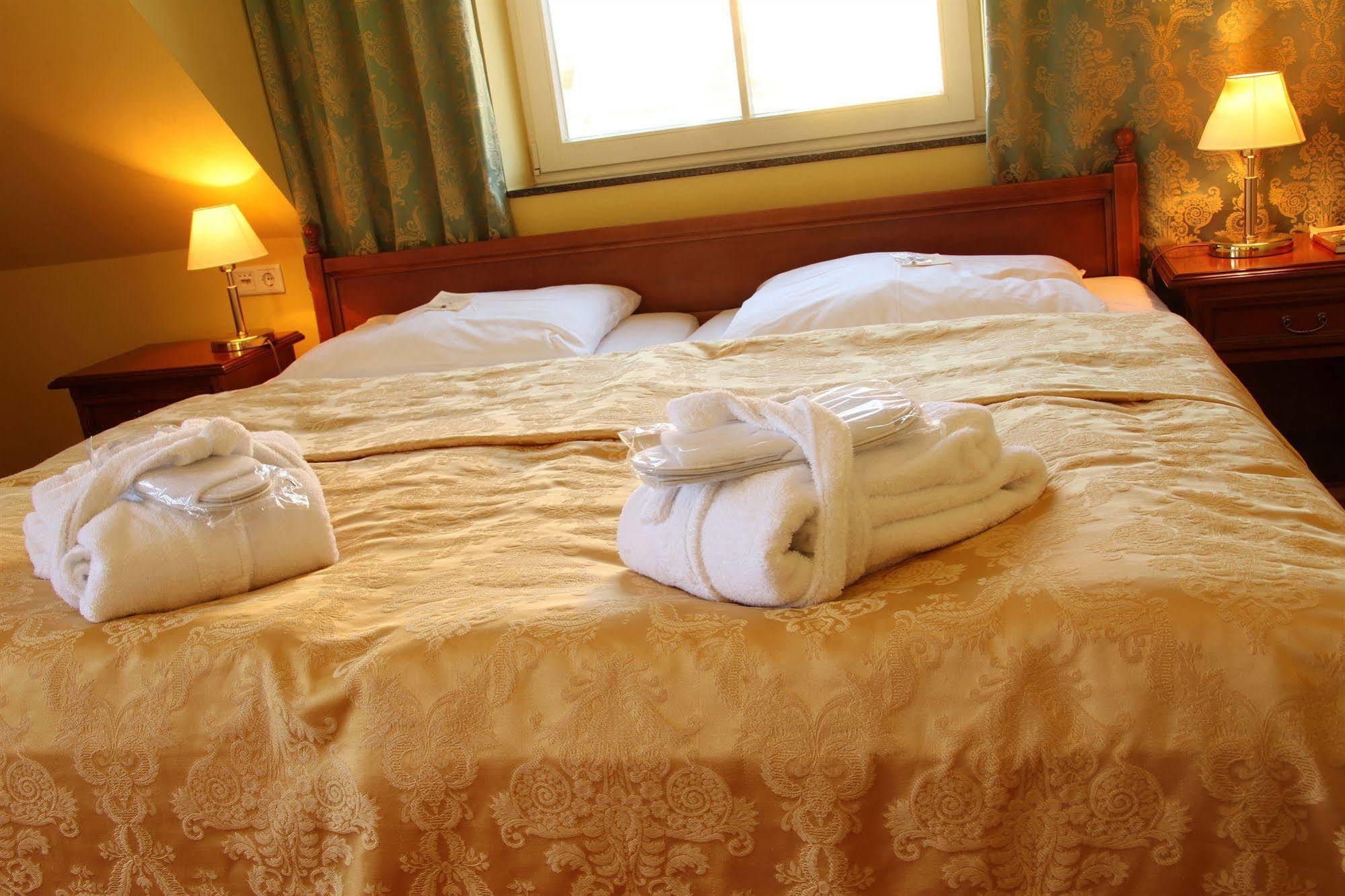 Strandhotel Deichgraf גראל-מוריץ מראה חיצוני תמונה